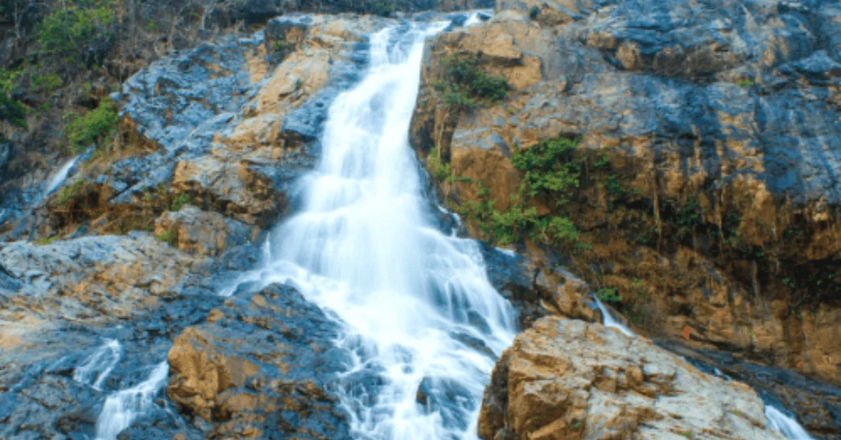 Bario Waterfall in Chatra District