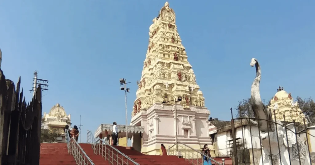 Bhuteshwar Mandir near krishna temple
