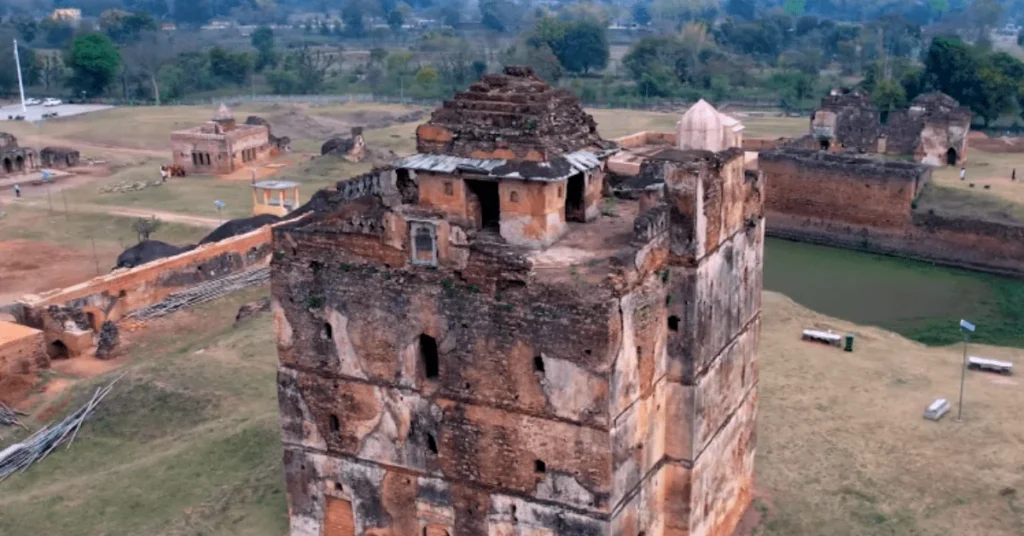 Navratan Garh in Gumla District 