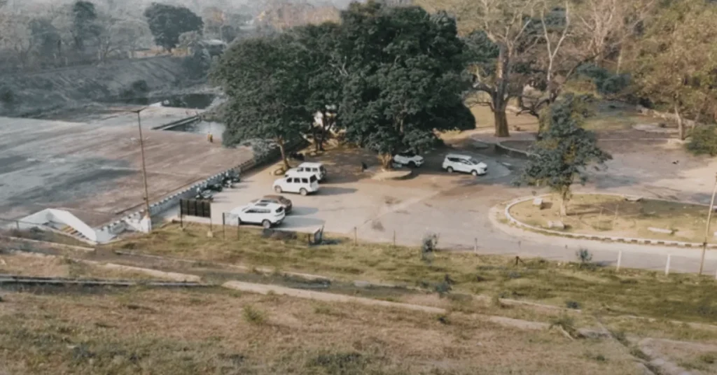 parking place in dimna lake