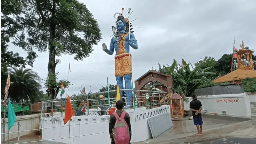 big lord shiva in puto dham