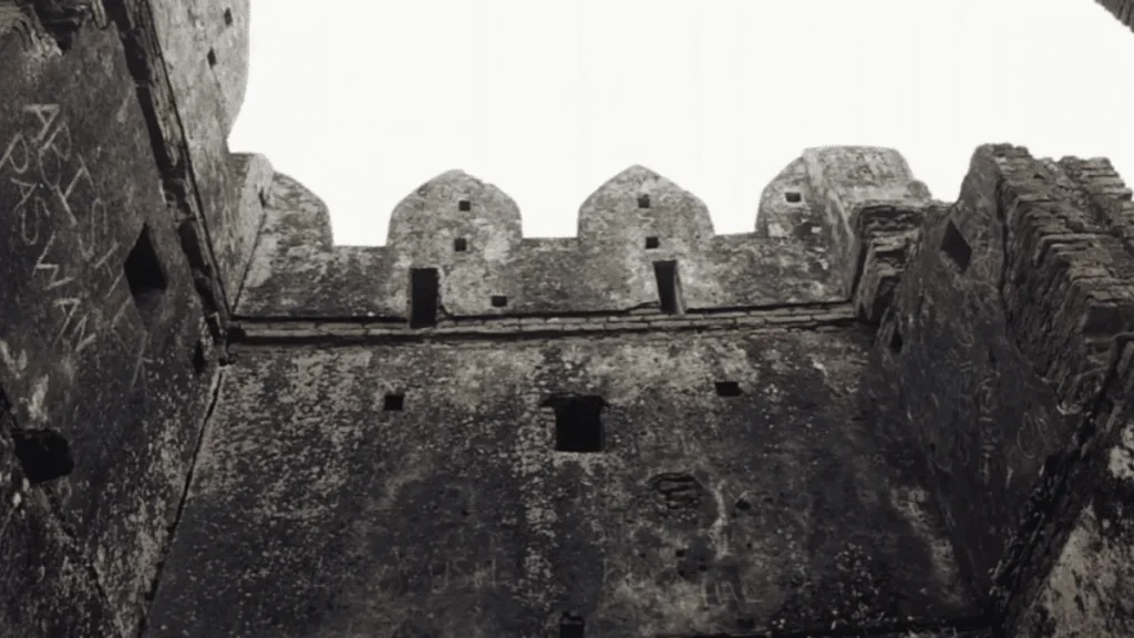 internal view of Narayanpur Fort