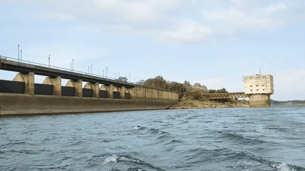 teleiya dam bridge