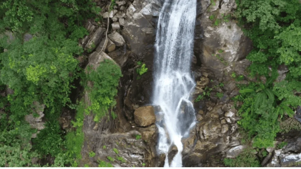 Lower Ghaghri Waterfall latehar