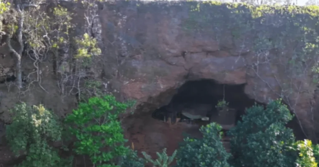 cave of Kanchangarh cave pakur jharkhand