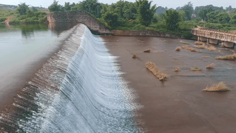 waterfall in sote dam